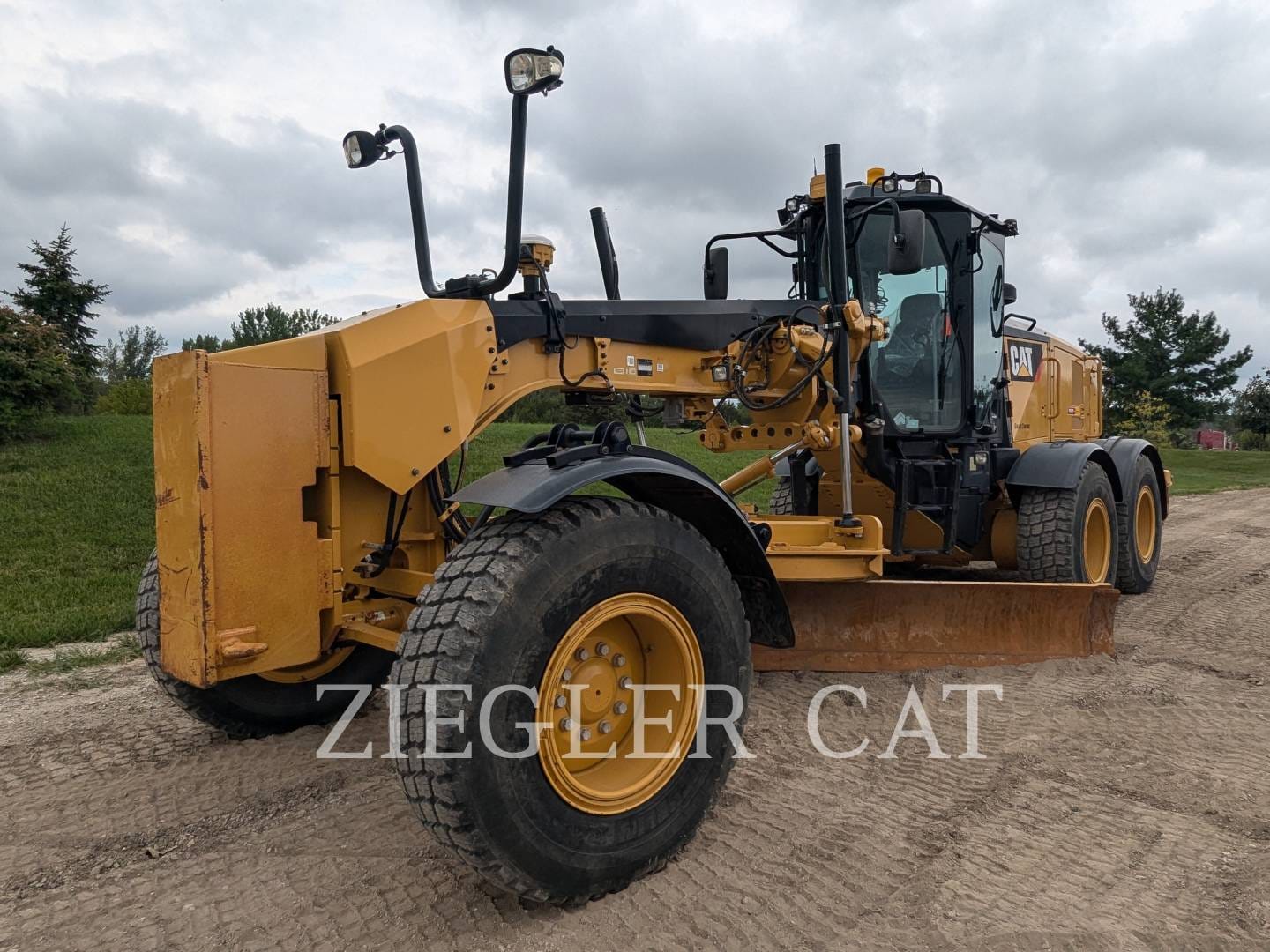 Main image Caterpillar 140M3