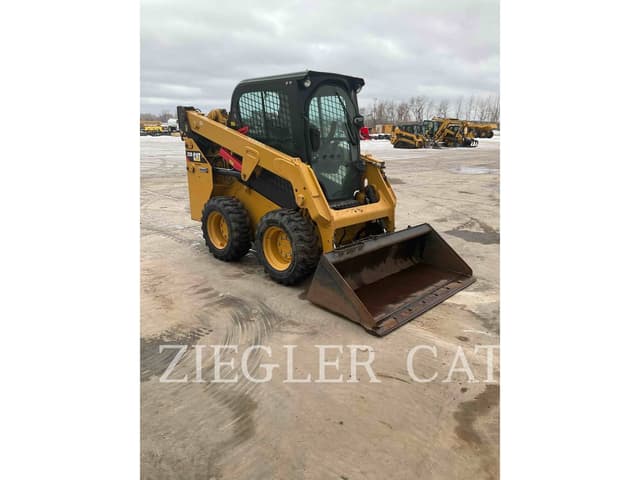 Image of Caterpillar 232D equipment image 1