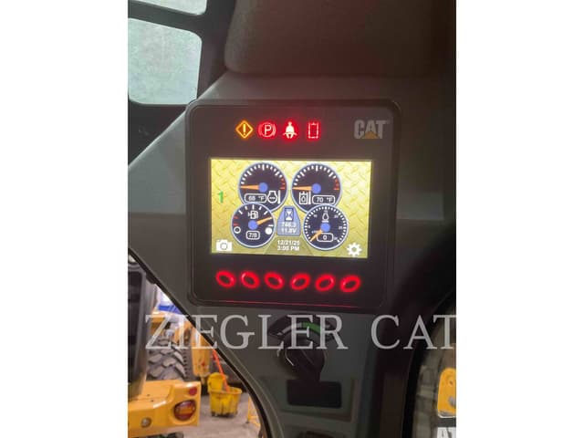 Image of Caterpillar 232D equipment image 4