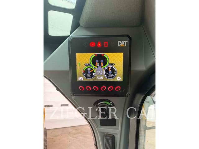 Image of Caterpillar 236D equipment image 4