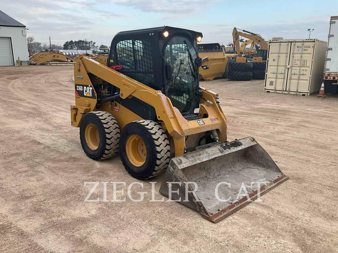 Image of Caterpillar 236D Primary image