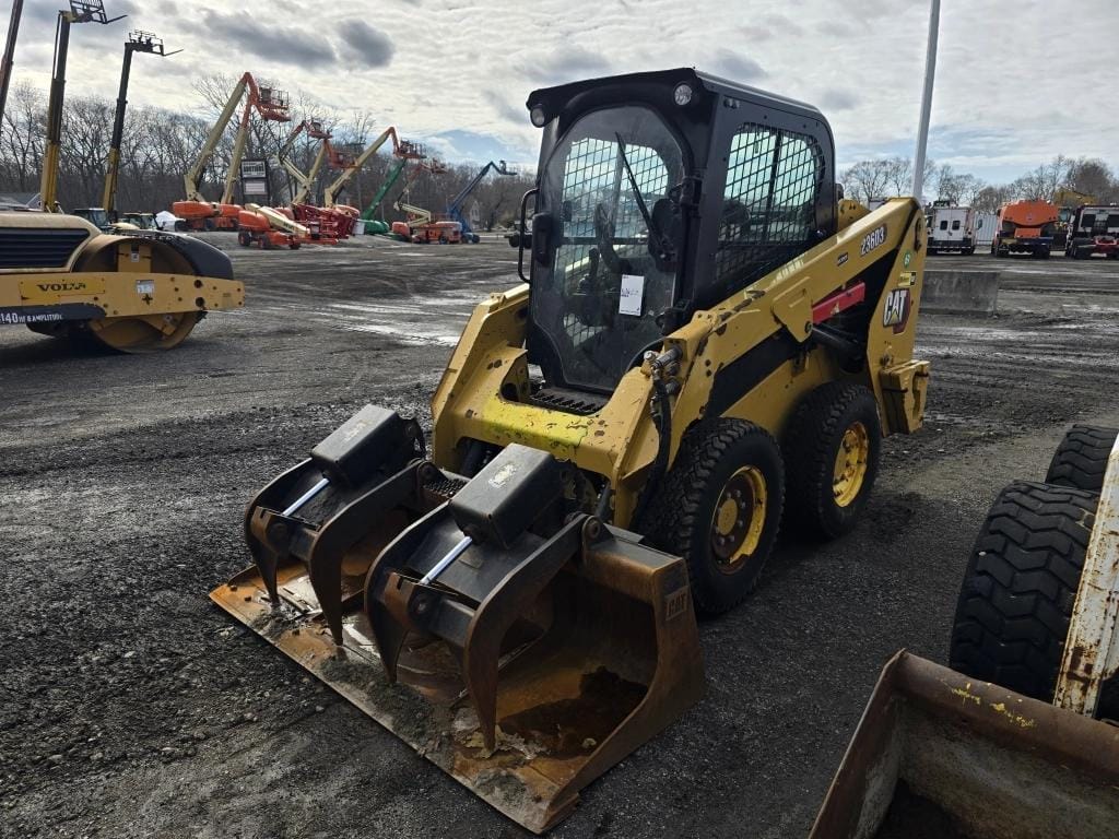 2019 Caterpillar 236D3 Equipment Image0