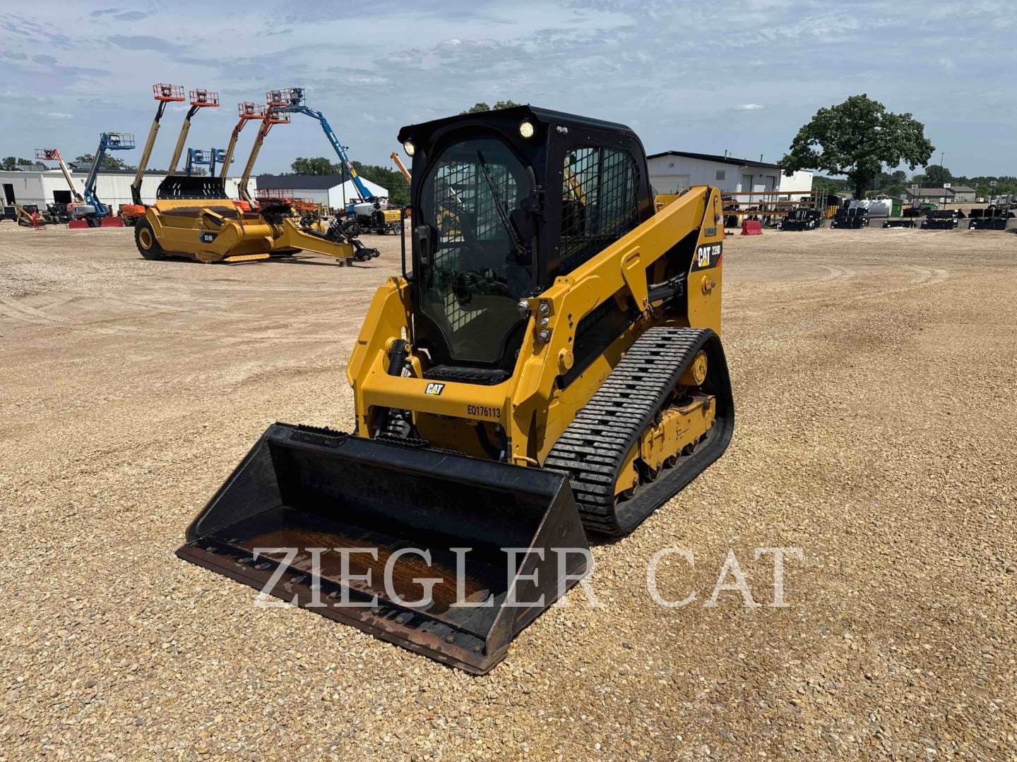 2019 Caterpillar 239D Equipment Image0