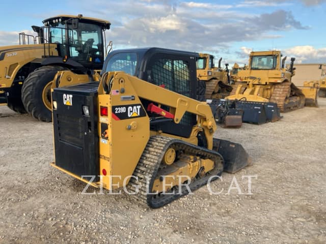 Image of Caterpillar 239D equipment image 2