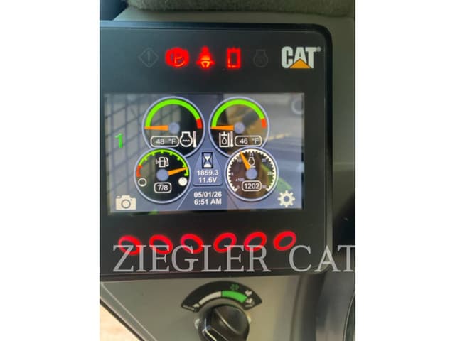 Image of Caterpillar 239D equipment image 4