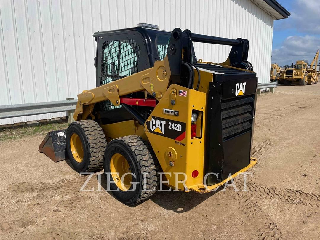 Image of Caterpillar 242D Primary image