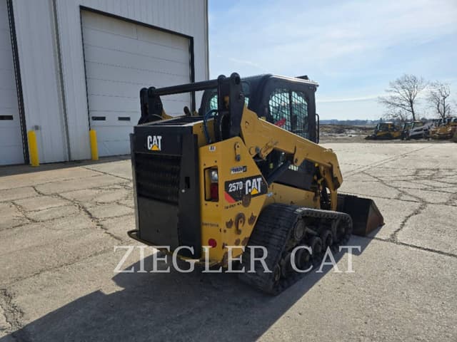 Image of Caterpillar 257D equipment image 2