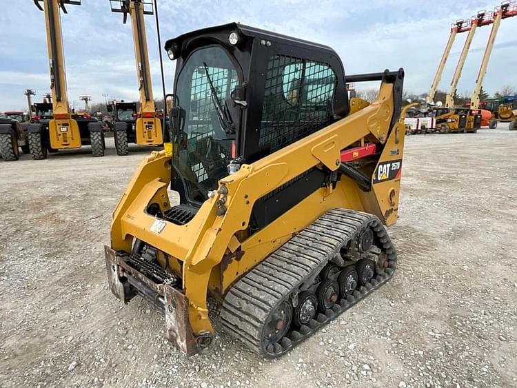 2019 Caterpillar 257D Equipment Image0