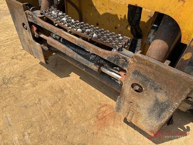 Image of Caterpillar 259D equipment image 3