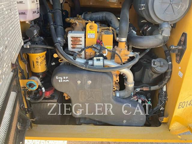 Image of Caterpillar 262D equipment image 4
