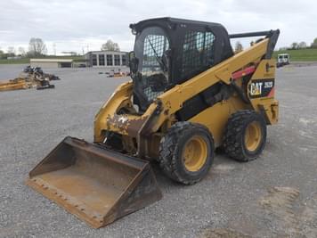Main image Caterpillar 262D