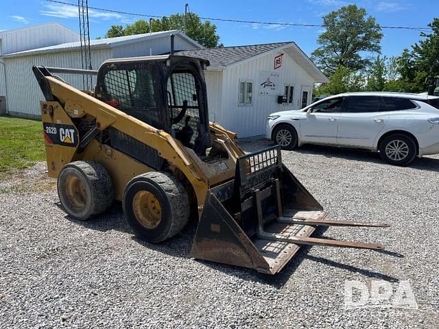 Image of Caterpillar 262D equipment image 4