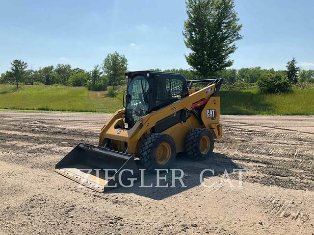 Image of Caterpillar 272D3 equipment image 1