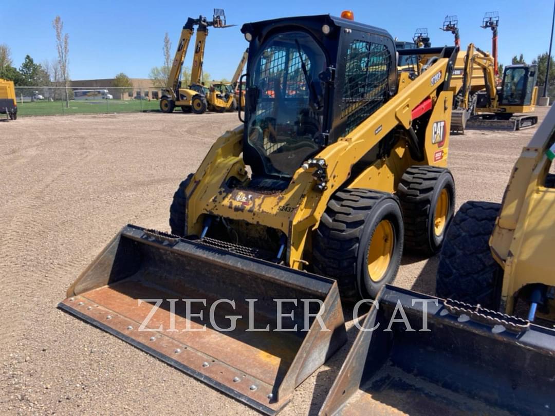 Image of Caterpillar 272D3XE Image 0