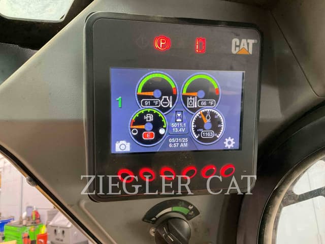 Image of Caterpillar 279D equipment image 4