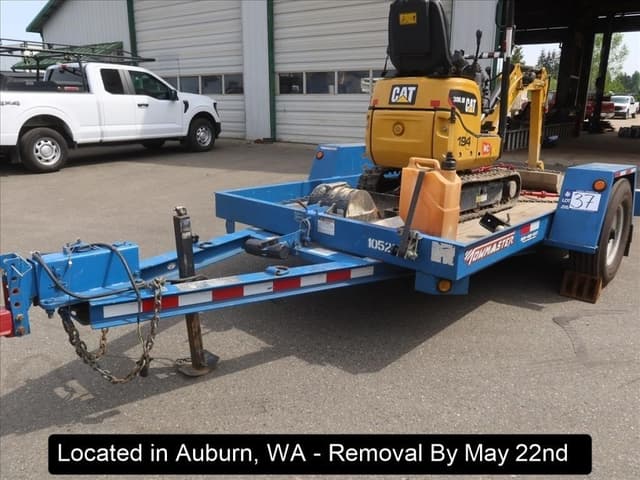 Image of Caterpillar 300.9D equipment image 4