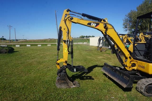 Image of Caterpillar 303.5E2 equipment image 2