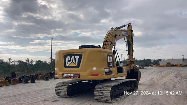 Image of Caterpillar 320 equipment image 2