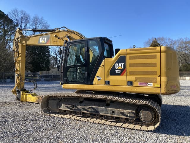 Image of Caterpillar 320 equipment image 2