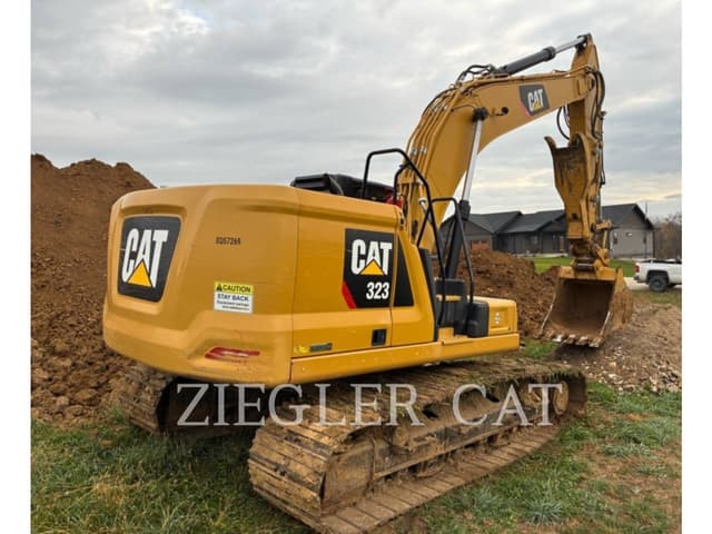 Image of Caterpillar 323 equipment image 2