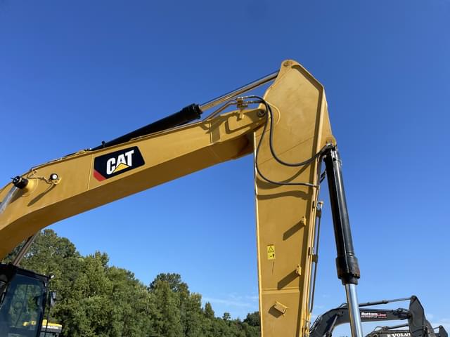Image of Caterpillar 330 equipment image 4