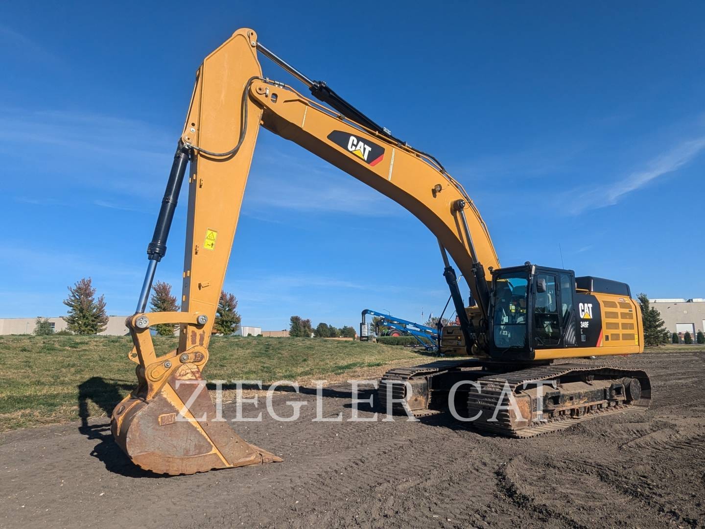 2019 Caterpillar 349FL Equipment Image0