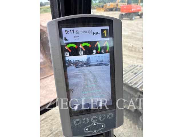 Image of Caterpillar 349FL equipment image 4