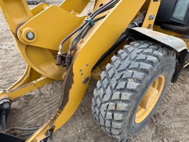 Image of Caterpillar 906M equipment image 4