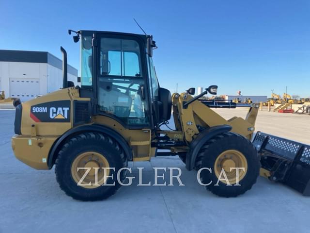 Image of Caterpillar 908M equipment image 1