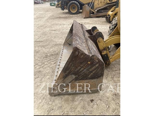 Image of Caterpillar 918M equipment image 2