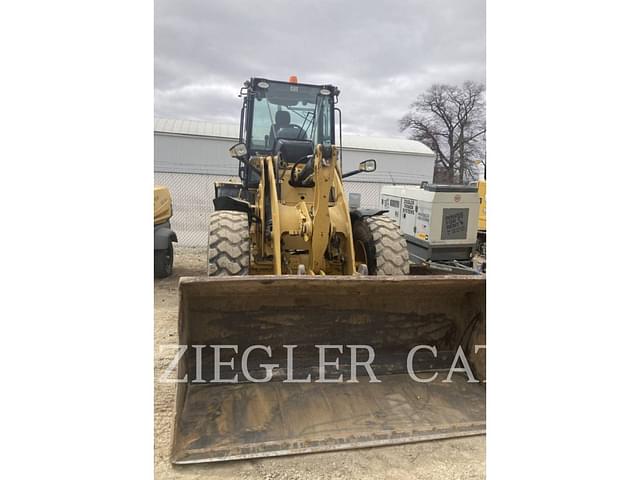 Image of Caterpillar 918M equipment image 3