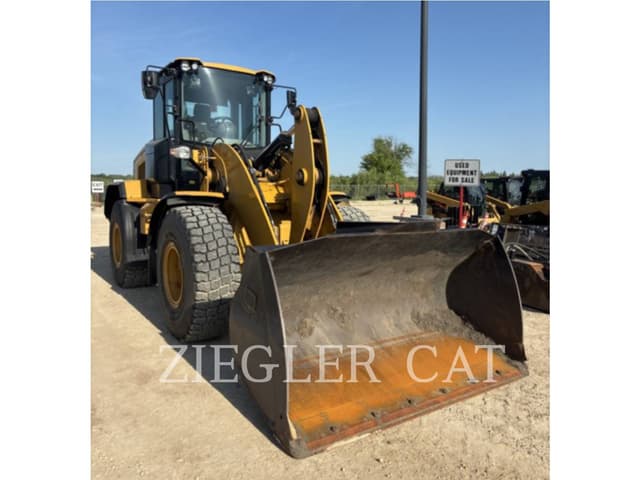 Image of Caterpillar 926M equipment image 1
