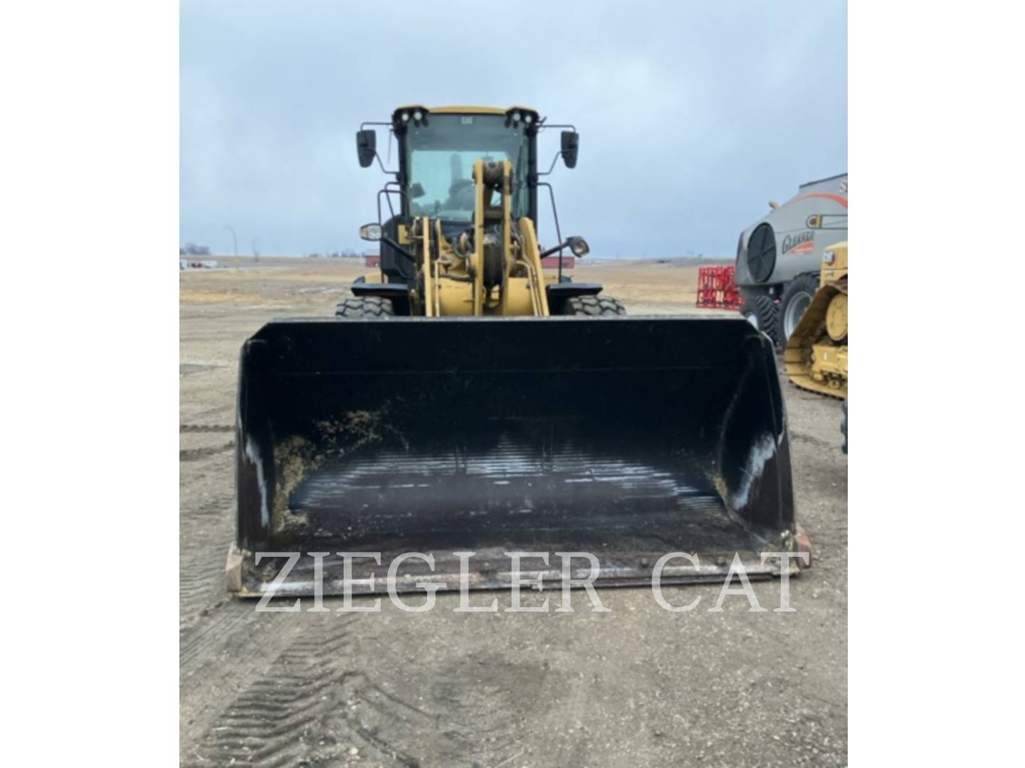2019 Caterpillar 938M Equipment Image0