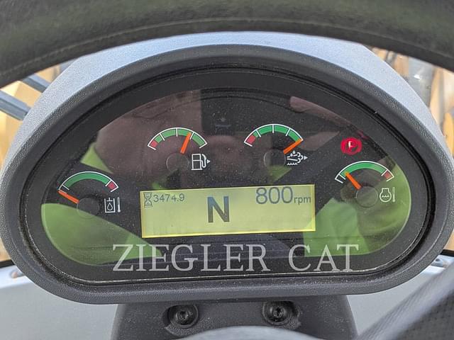 Image of Caterpillar 938M equipment image 4