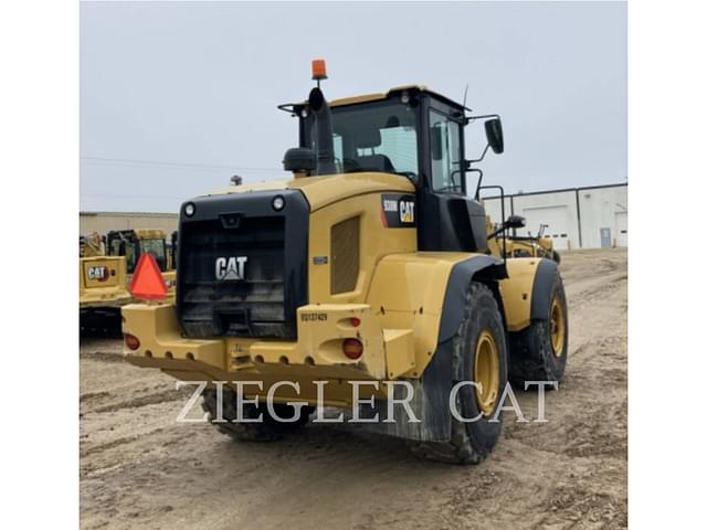 Image of Caterpillar 938M equipment image 2