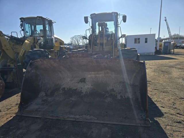 Image of Caterpillar 938M equipment image 2