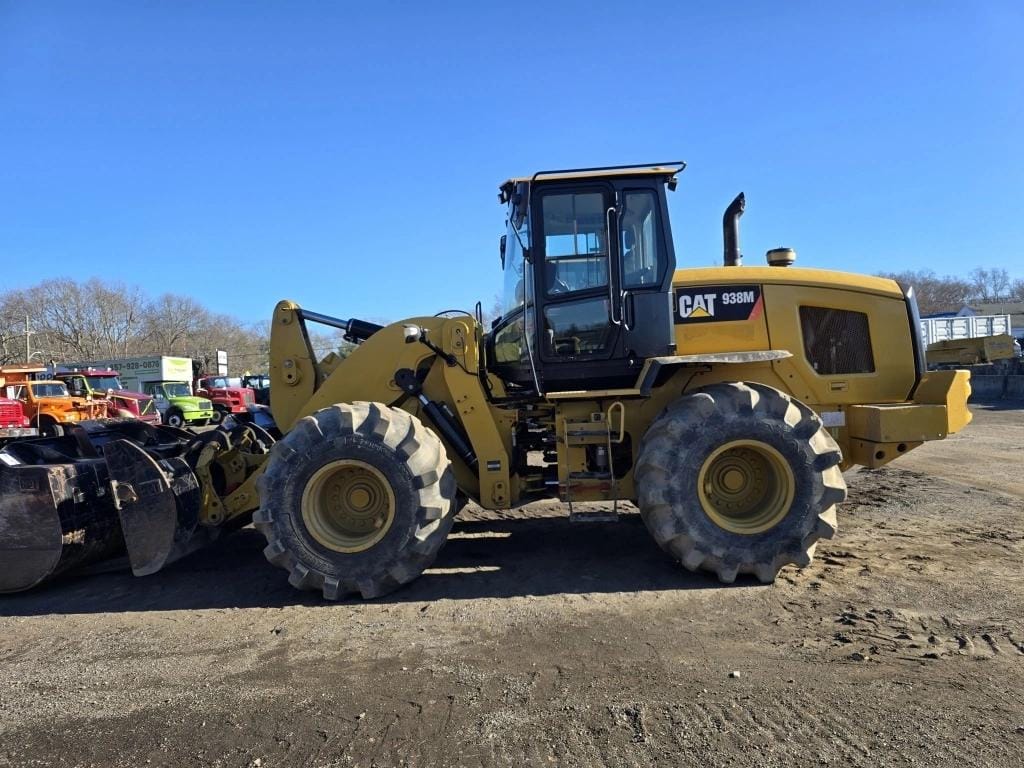 2019 Caterpillar 938M Equipment Image0