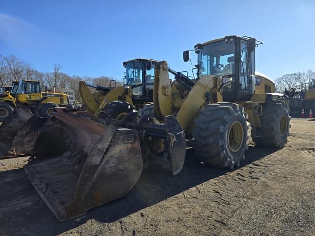 Image of Caterpillar 938M equipment image 1