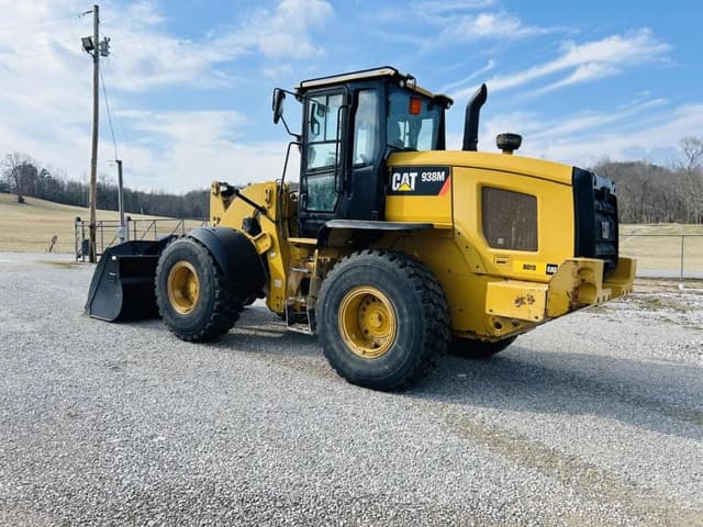 Image of Caterpillar 938M equipment image 4