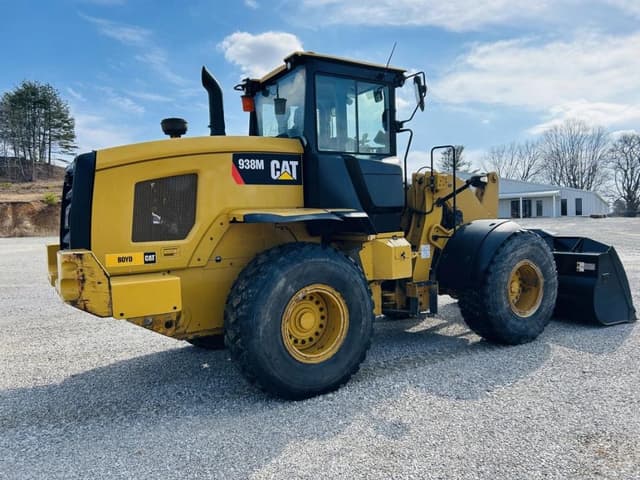 Image of Caterpillar 938M equipment image 2