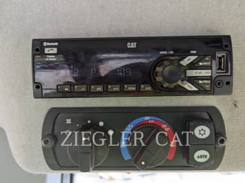 Main image Caterpillar 963K