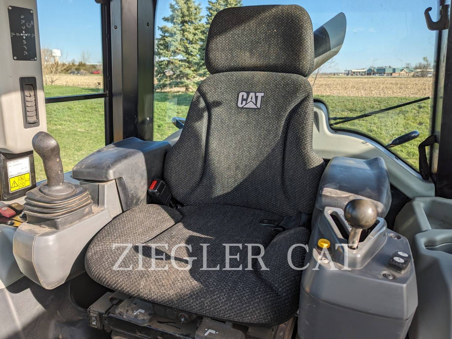 Main image Caterpillar 963K