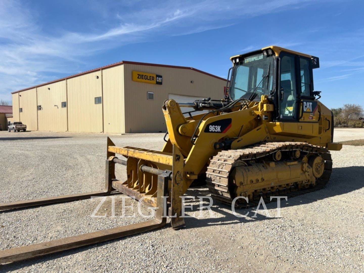 2019 Caterpillar 963K Equipment Image0