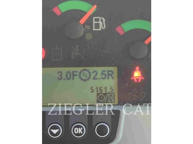 Image of Caterpillar 963K equipment image 3