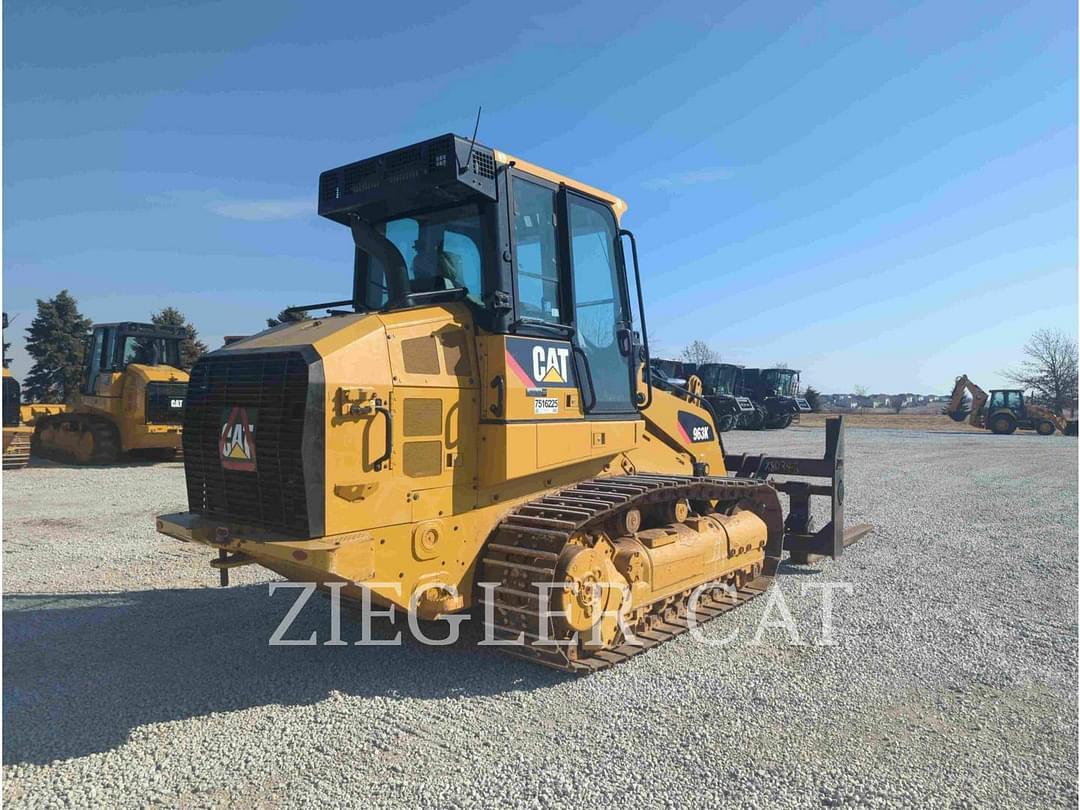 Image of Caterpillar 963K Primary image