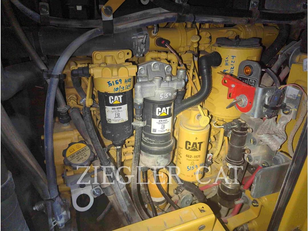 Image of Caterpillar 963K Primary image