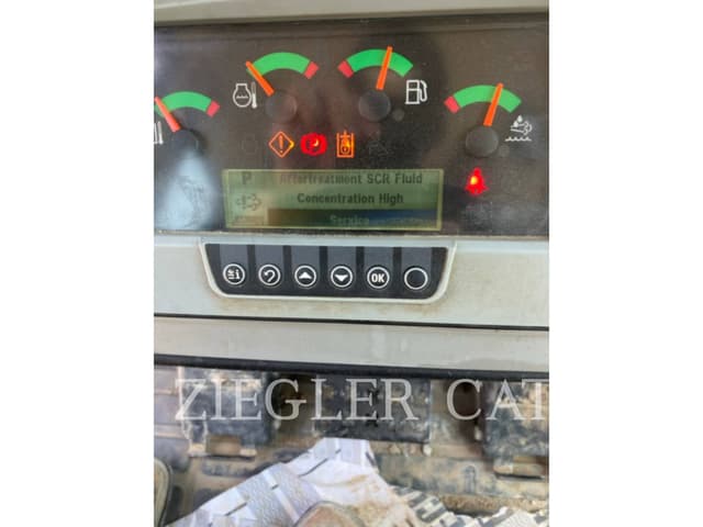 Image of Caterpillar 963K equipment image 4