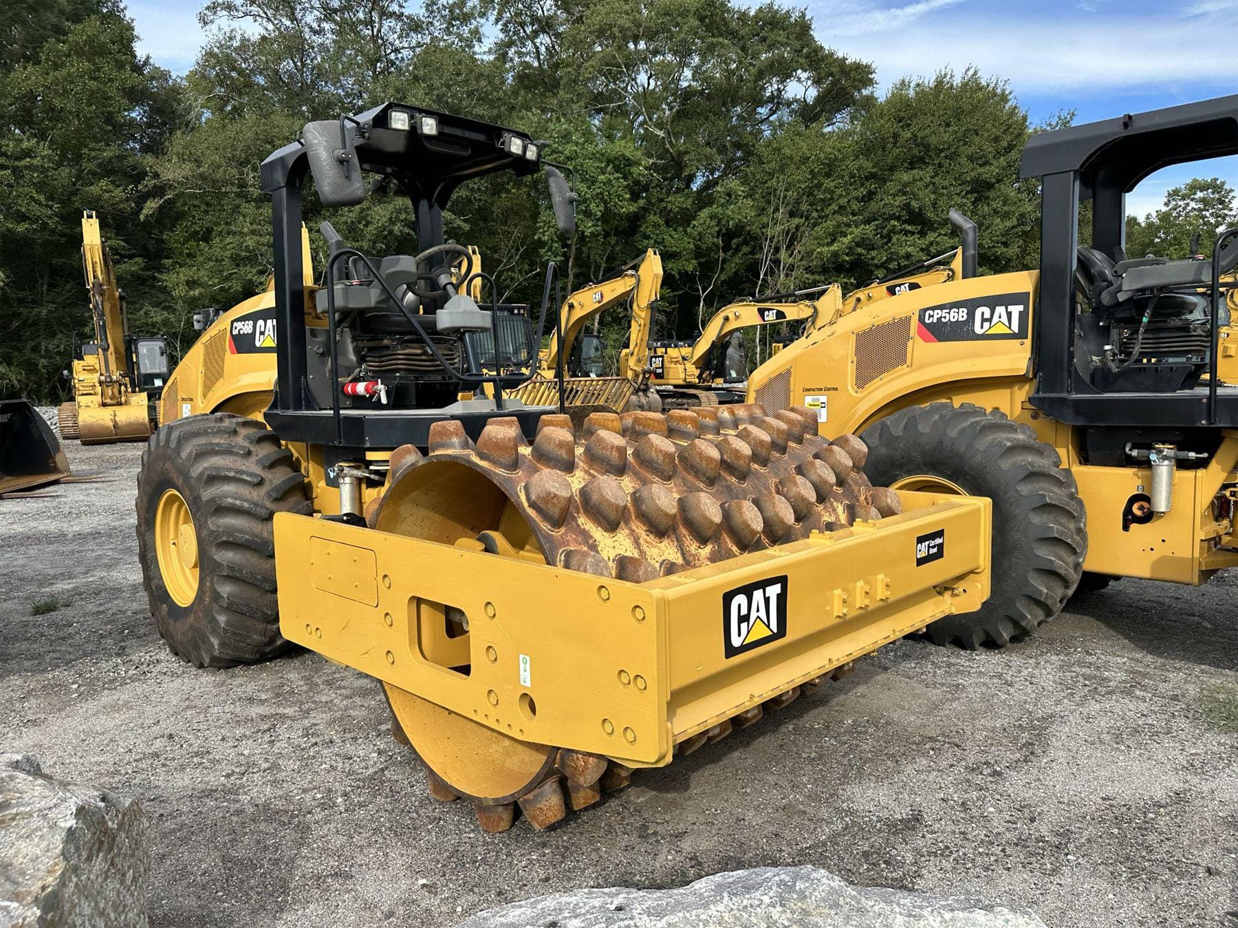 Main image Caterpillar CP56B
