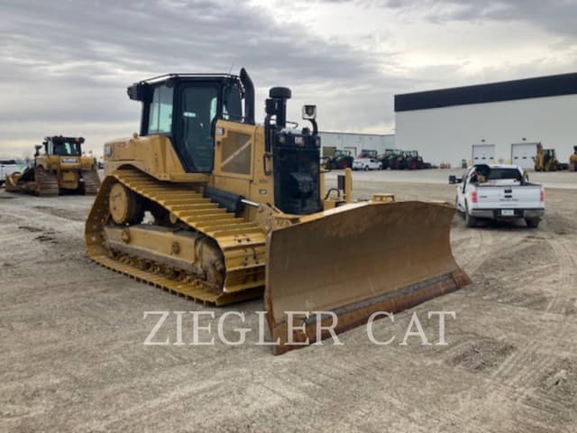 Image of Caterpillar D6 equipment image 1