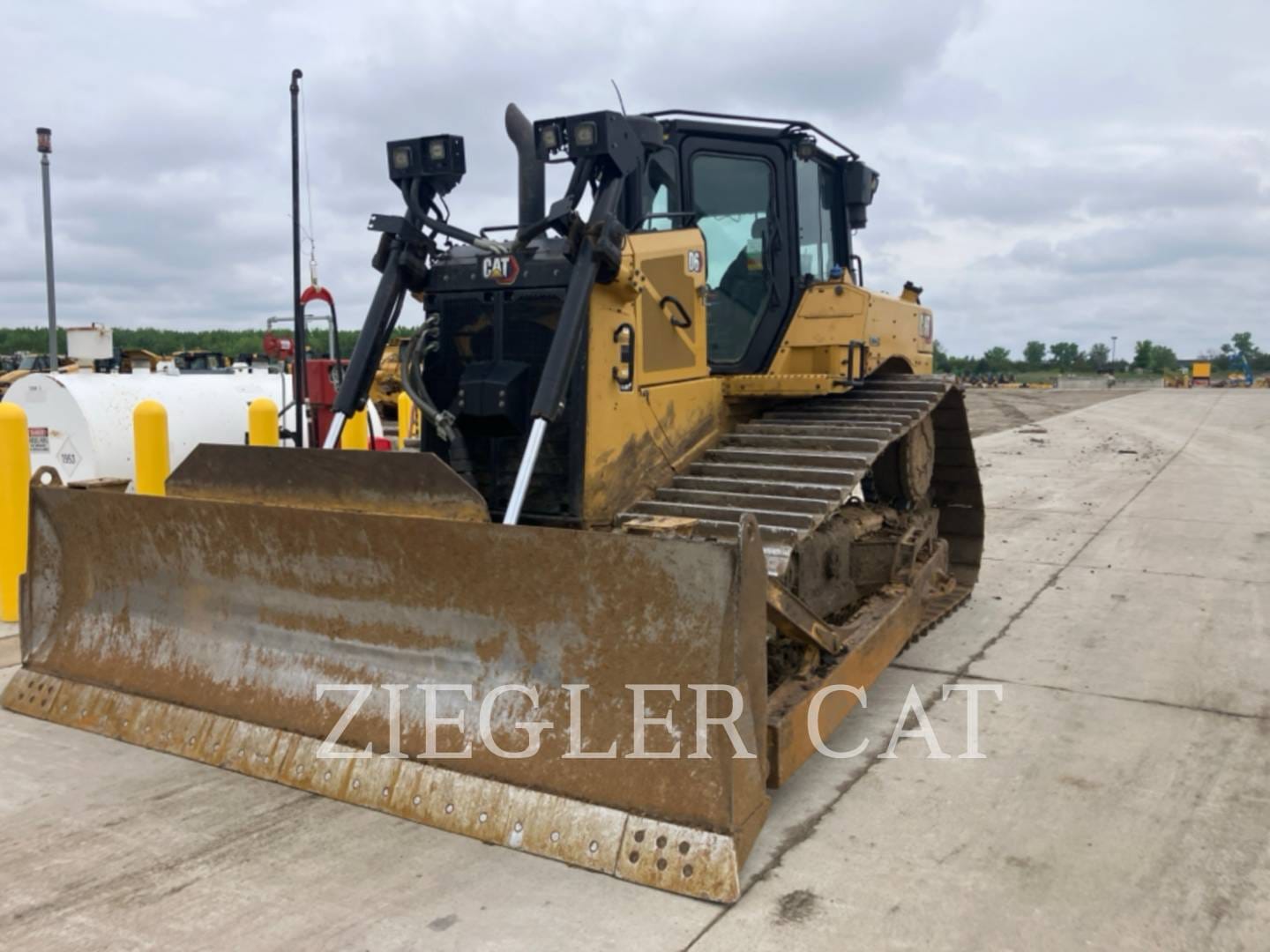 2019 Caterpillar D6LGP Equipment Image0